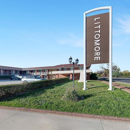 Littomore Suites Bathurst Exterior photo
