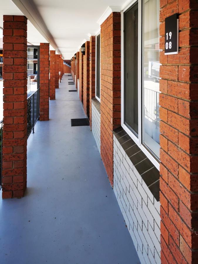 Littomore Suites Bathurst Exterior photo